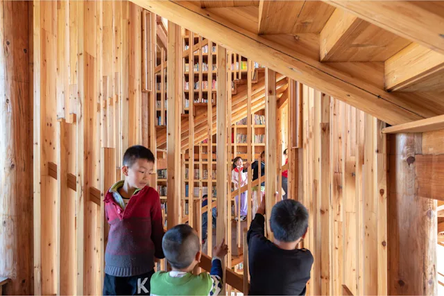 Interior balastrade children Zhao Sai s